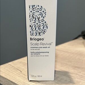 Briogeo Scalp Revival Rosemary Pre-Wash Oil — White & Navy